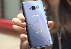 Samsung Galaxy S8 broken glass cover