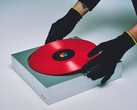 The PP-1 turntable conceals the pickup under the record. (Image source: Waiting for Ideas)