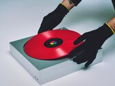 The PP-1 turntable conceals the pickup under the record. (Image source: Waiting for Ideas)
