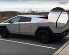 At least 15 Tesla Cybertrucks are affected by a serious door striker issue that causes misalignment in the door panel. (Image source: Auto Focus on YouTube - edited)