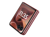 The Razr 60 Ultra will run Android 15 when it launches later this year. (Image source: via Evan Blass)