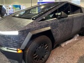 The camo pattern and embedded wires of the cells create a futuristic look (Image source: CT Owners Club)