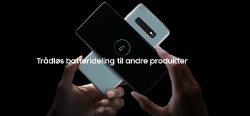 The Galaxy S10 and S10+ will have Qi reverse wireless charging like the Mate 20 Pro does too (Image source: YouTube)