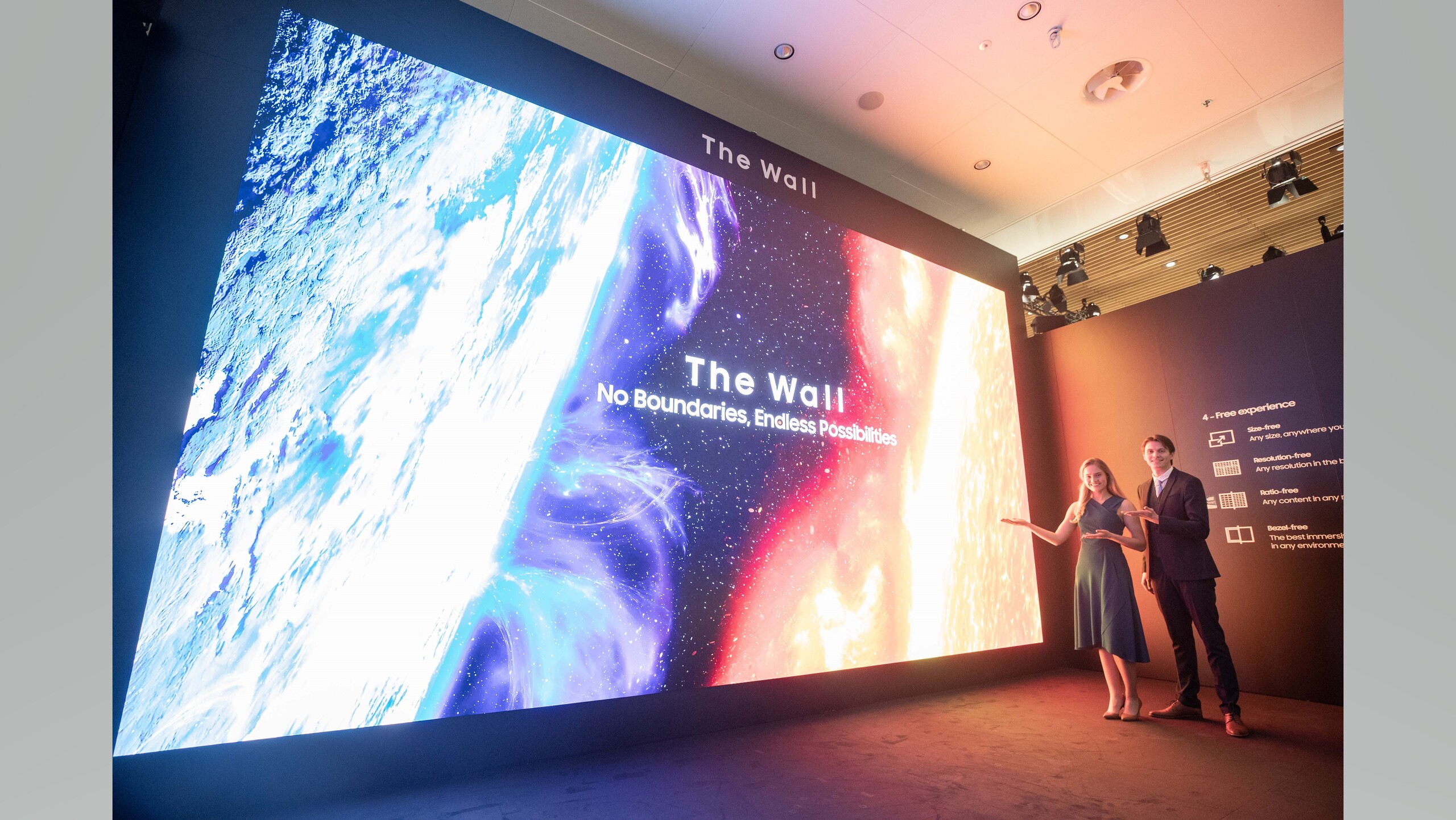 Samsung unveils a huge 583 inch enterprise grade LED display NotebookCheck News
