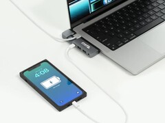 The Plugable 5-in-1 USB-C Hub supports connection to a 6K@60Hz display. (Image source: Plugable)