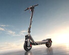Segway Max G3 Plus electric scooter arrives with 2,200W boost mode, enabling a 0-15 mph time of 2.4 seconds.