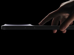 A side profile of the Vivo X300 showing its slim camera housing. (Image source: Vivo)