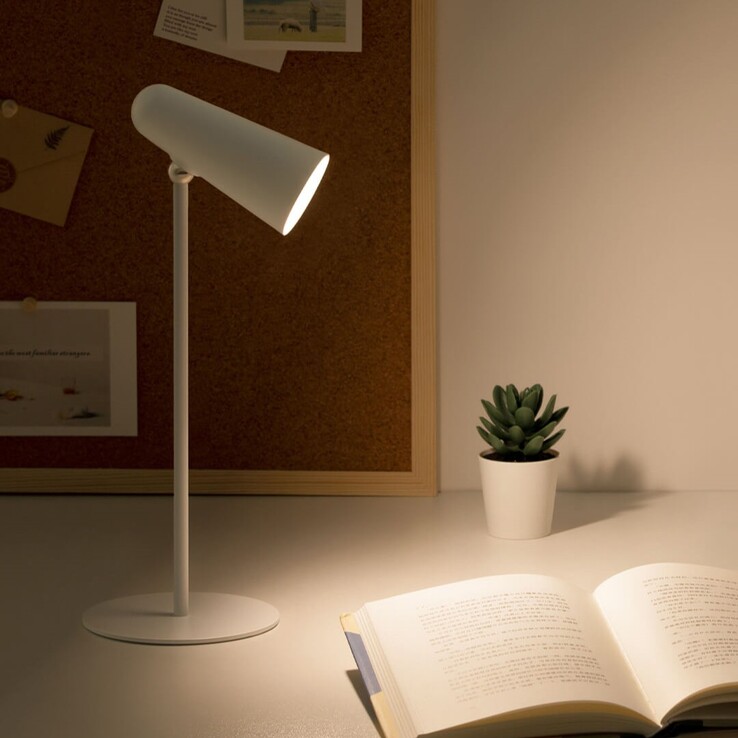 The Xiaomi Mijia Multifunctional Rechargeable Desk Lamp. (Image source: Xiaomi)
