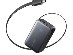 The power bank A1638 features an integrated cable and display (Image source: Anker)