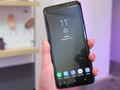 The Infinity Display tech considerably reduces the upper and lower bezels. (Source: BGR)