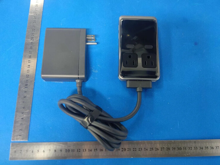 The Anker Prime 8-in-1 Charging Station (240W) has a larger AC adapter. (Image source: u/joshuadwx via Reddit)