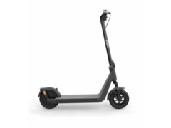 The Eleglide Coozy e-scooter has a range of 55 km (~34 miles). (Image source: Eleglide)