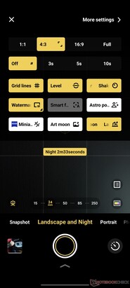 The settings dialog at the top right reveals additional modes such as Astro or Moon mode. 
