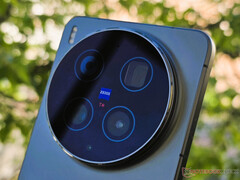 A look at the Vivo X300 Ultra from the back.
