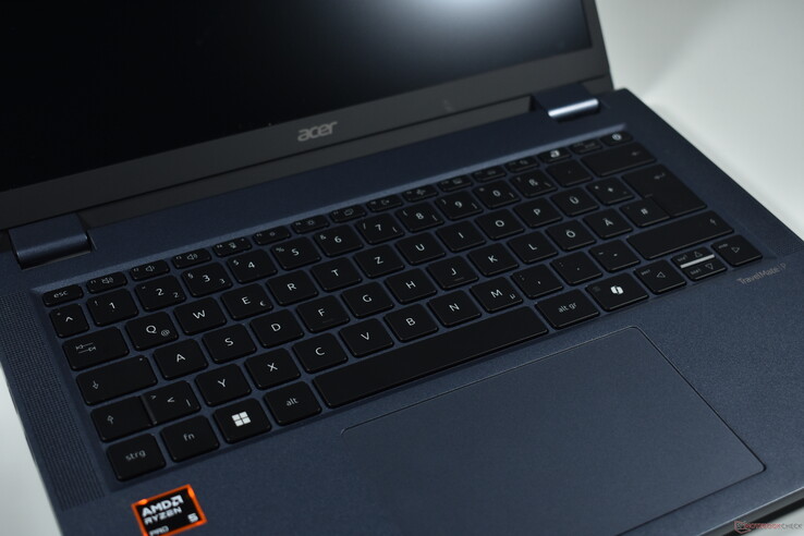 Acer TravelMate P4: Keyboard