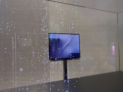 The Galaxy Z TriFold has been put on display for the first time (Image source: Park Ji-min, Chosun.com)