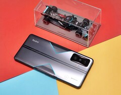 The Redmi K50 Gaming is also sold in a limited-availability Mercedes-AMG Petronas F1 Edition model. (Source: Ice Universe)