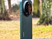 The Xiaomi 17 Ultra puts a 200MP telephoto camera with continuous zoom into a round camera bump