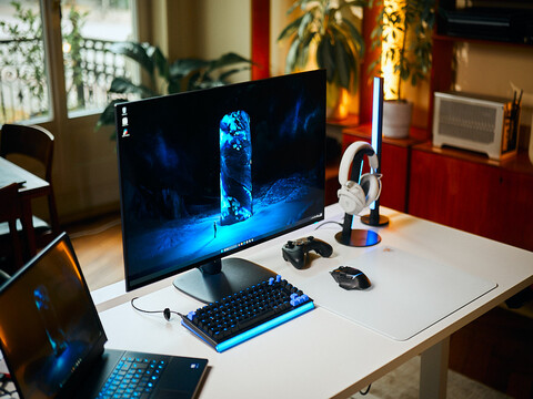 4K Tandem OLED with up to 1000 Nits without breaking the bank? 