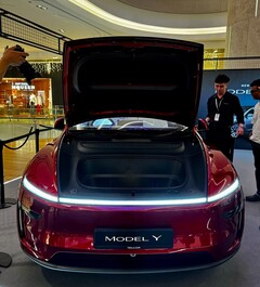 New Tesla Model Y in Ultra Red color (Image source: DaltyBrewer/X)