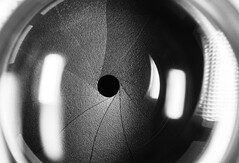 The Apple iPhone 18 Pro (Max) is to receive a camera with variable aperture for the first time.