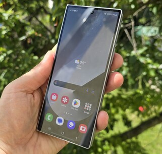 Samsung Galaxy Z Fold 6 smartphone review