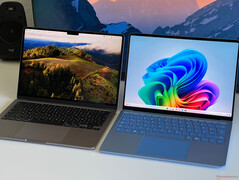 MacBook Air 13 M3 (left) vs. Surface Laptop 13 (right)