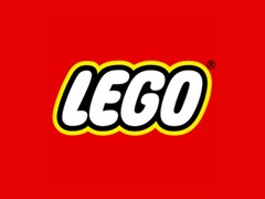 Six My Neighbor Totoro fan designs have passed the 10,000-supporter mark on LEGO Ideas and have now entered the official review phase.