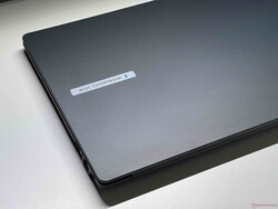 Textured display lid