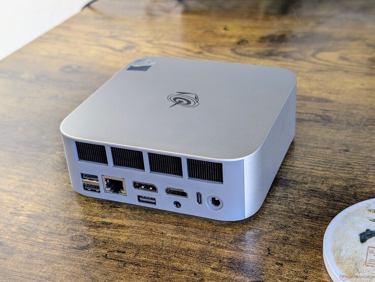 The USB ports are not created equal with no labels to tell them apart