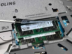 2x SO-DIMM slots