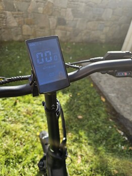 The L20 3.0 Boost's display...