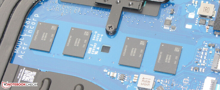 The RAM is soldered to the board.