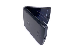 Although the clamshell design of the Motorola Razr 2020 is sleek, the smartphone is simply too expensive