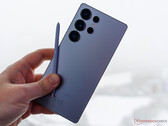 Samsung Galaxy S25 Ultra S Pen magnetic accessories malfunction (Image source: Notebookcheck)