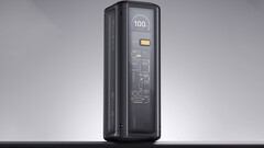 Xiaomi 25000 power bank has three ports (Image source: Xiaomi)