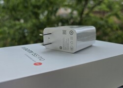 Xiaomi 15S Pro power adapter