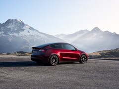 The new Midnight Cherry Red Model Y (image: Tesla)