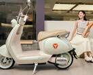 The Q50 scooter with sodium-ion battery can charge to 80% in 15 minutes (Image source: Yadea)