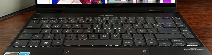 Keyboard back lighting clearly noticeable even in daylight