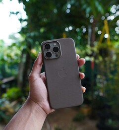 Apple's FineWoven iPhone 15 Pro and 15 Pro Max cases feature MagSafe. (Source: Hkm Saharan on Unsplash)