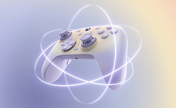 The 8BitDo Ultimate 3 Controller for Xbox has a floating D-pad and TMR sticks with adjustable tension.