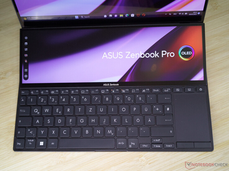 Asus Zenbook Pro Duo 14 input devices