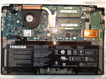Toshiba Tecra X40-D (i7-7600U, FHD) Laptop Review - NotebookCheck 
