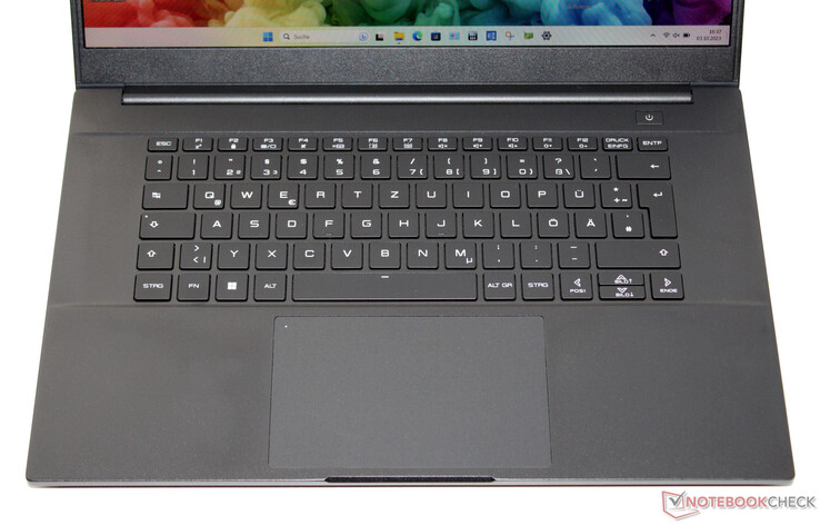 Intel NUC X15 LAPAC71H review: The multimedia laptop with an