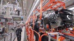 Ex-Tesla employees allege that factory working conditions were all but ideal in many situations. (Image source: Tesla)