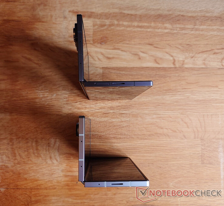 The Galaxy Z Fold Special Edition and Galaxy Z Fold6, from top to bottom. (Image source: Notebookcheck)