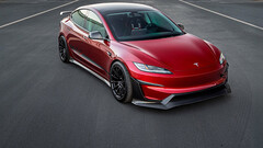 New Aero Kit adds 426 lbs of downforce to the Tesla M3P (Image source: Unplugged Performance/X)