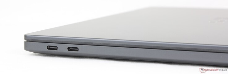 Left: 2x USB-C Thunderbolt 4 w/ DisplayPort 2.1 + Power Delivery