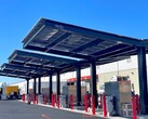 Trinity Structures off-grid EV charging system includes solar panels, battery storage, and charging stations. (Source: Trinity Structures)